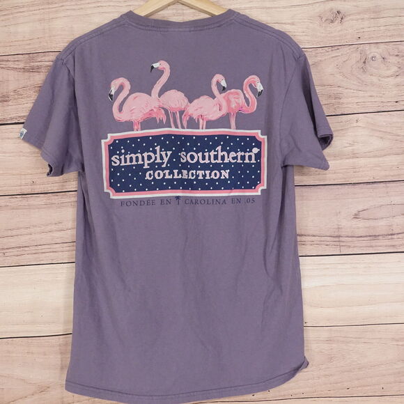 SIMPLY SOUTHERN COLLECTION FLAMINGOS FOUNDEE EN CAROLINA T-SHIRT SZ M MEDIUM - Picture 1 of 8
